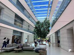 apple park inside